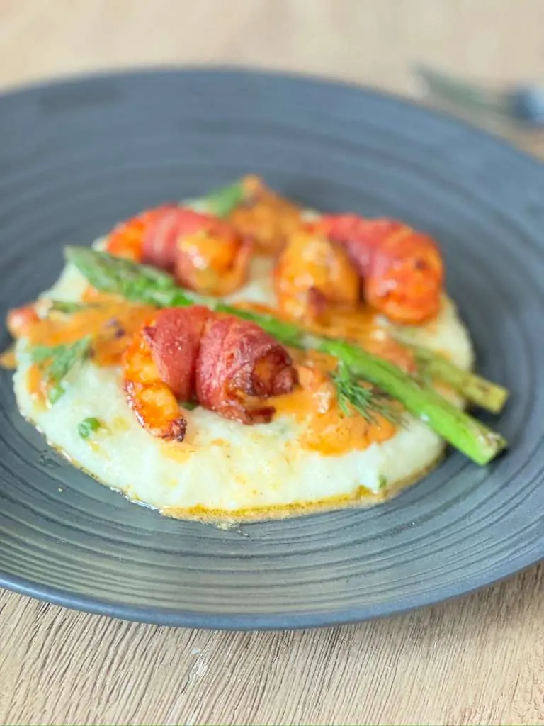 Plated main course from a Platesfull private chef