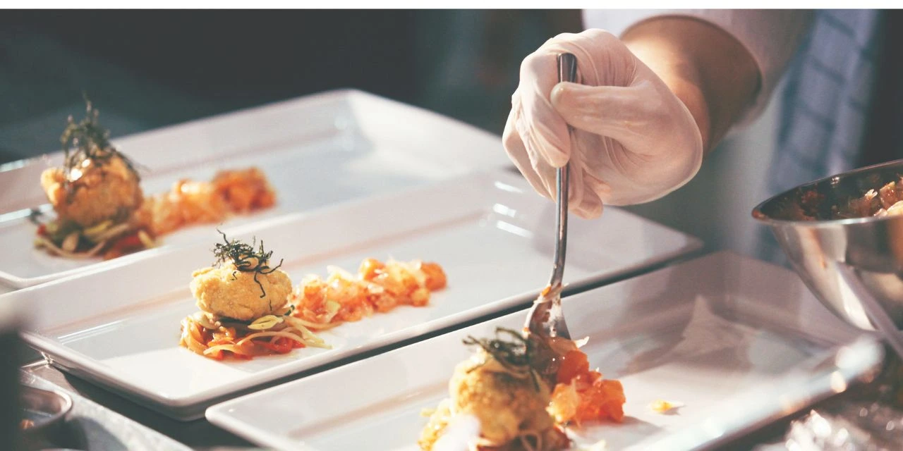 Private chef in Fort Lauderdale providing in-home dining services