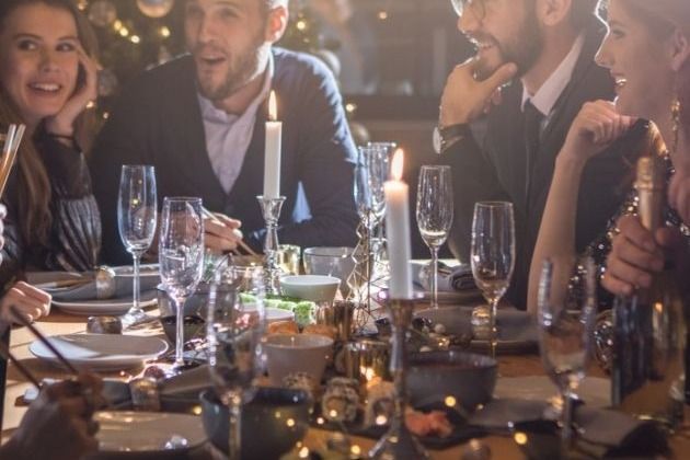 Hosting a Dinner Party? Here's How to Find the Right Private Chef
