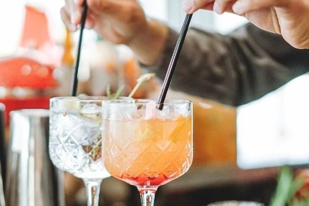 How Much Does a Bartender for a Party Cost in Fort Lauderdale? (2026 Guide)