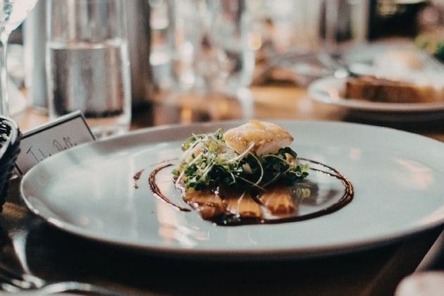Private Chef vs Restaurant Dining: Which Is Better Value?