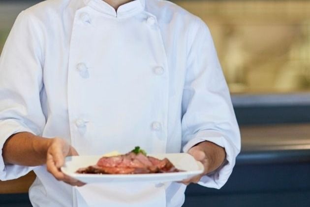 How to Hire a Private Chef: A Step-by-Step Guide for First-Time Hosts (2026)