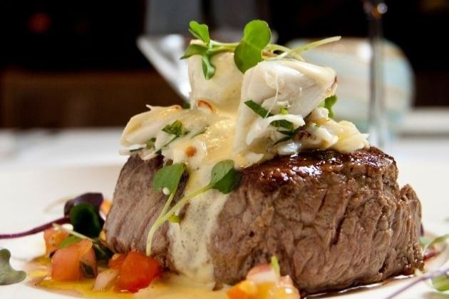 Private Chef in Houston: Dinner Parties, Corporate Events & Airbnb Experiences (2026)